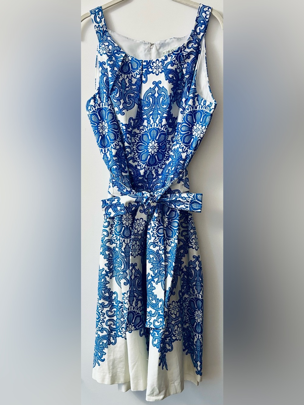 Cleo Patterned Cotton Midi Dress in Classic Blue & White - Picture 3 of 9